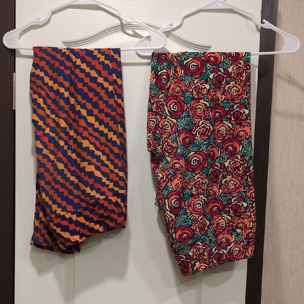LuLaRoe Orange and Blue Zigzag & Floral Leggings
